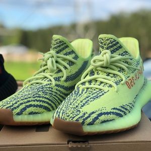 Yeezy Boost 350 v2 Frozen Yellow